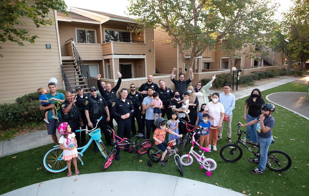 UCR police donate bikes to UCR’s family housing unit UCR News UC